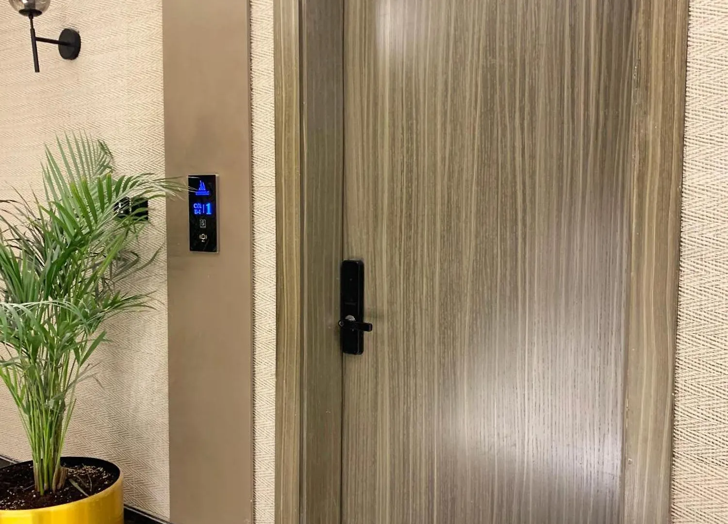 Kease Tawun A1-1 Royal Touch Ax92 Apartment Riyadh